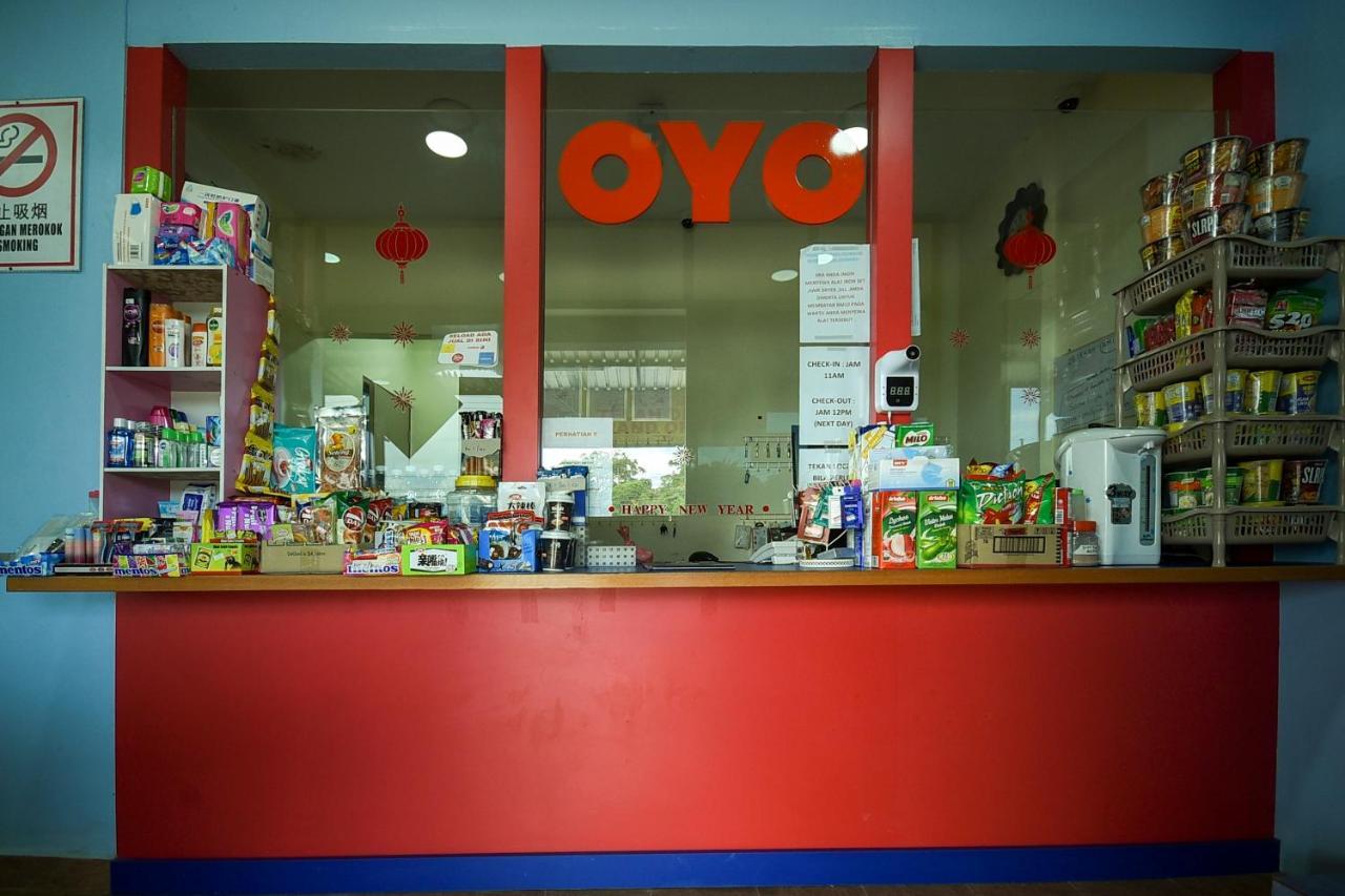 Oyo 90172 Goodwill Homestay Batu Niah Bagian luar foto