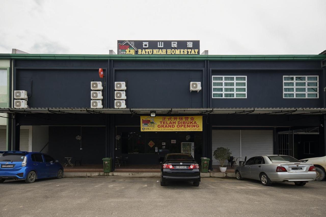 Oyo 90172 Goodwill Homestay Batu Niah Bagian luar foto