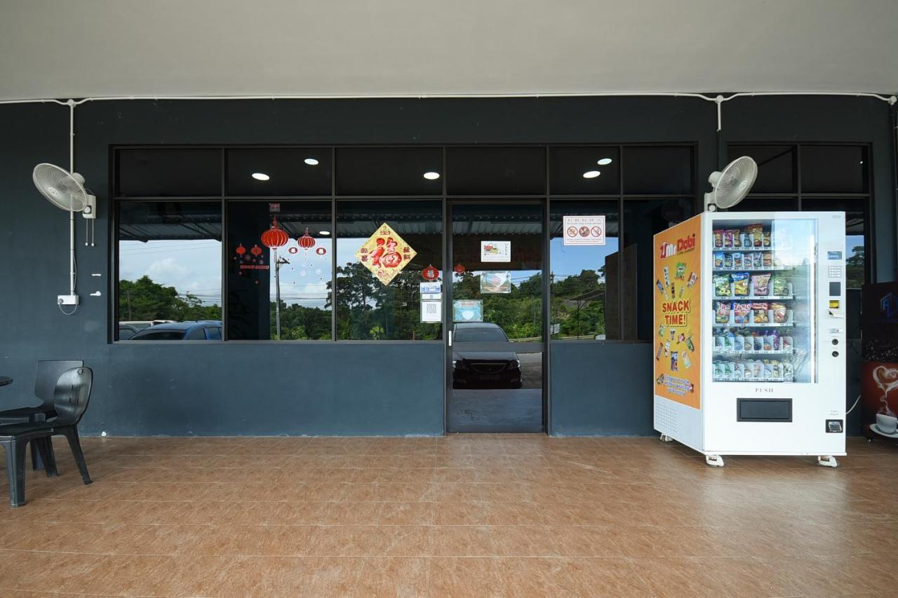 Oyo 90172 Goodwill Homestay Batu Niah Bagian luar foto