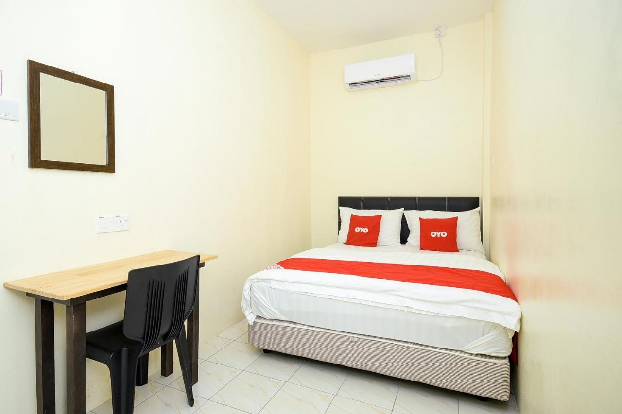 Oyo 90172 Goodwill Homestay Batu Niah Bagian luar foto