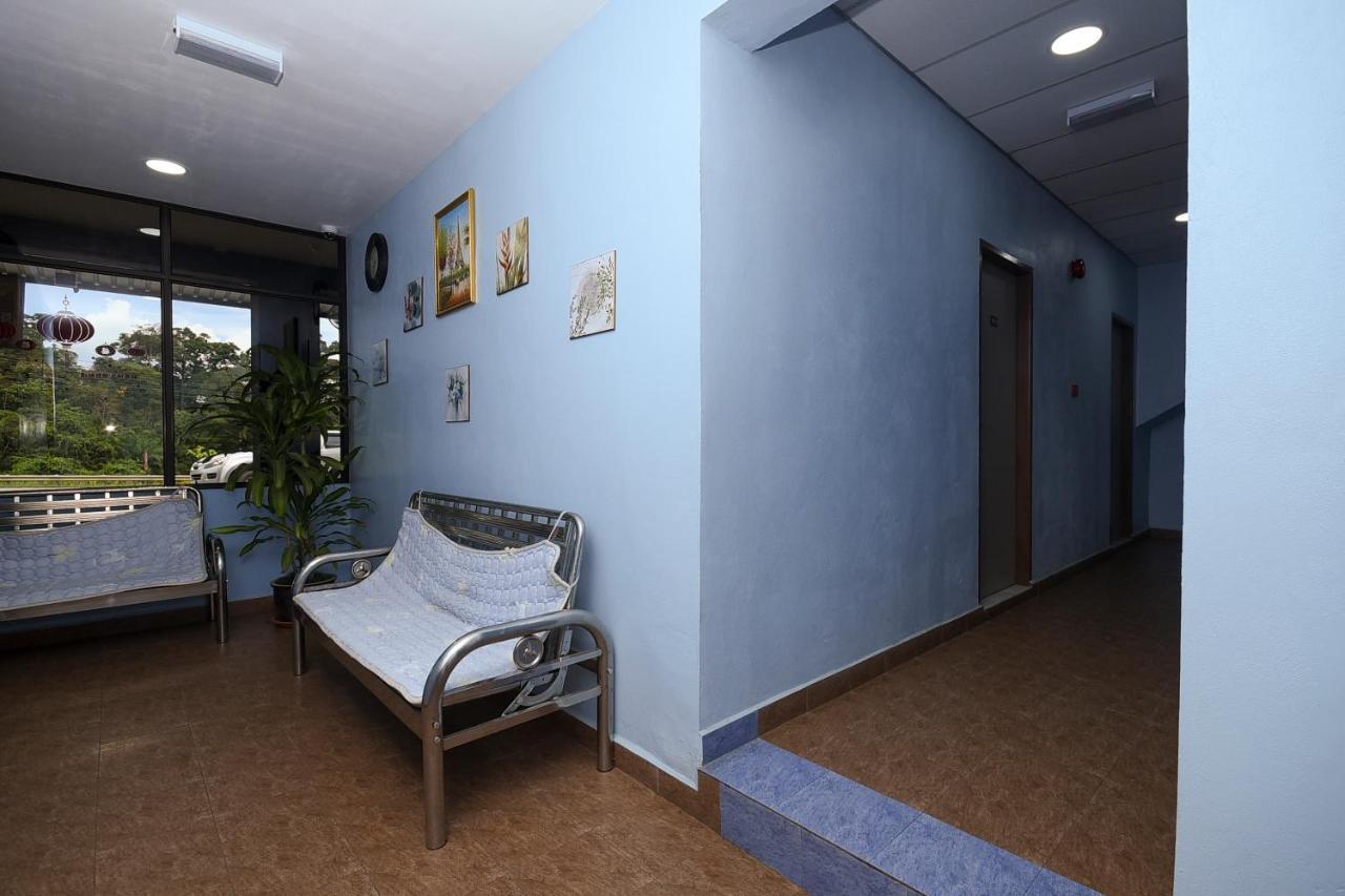 Oyo 90172 Goodwill Homestay Batu Niah Bagian luar foto